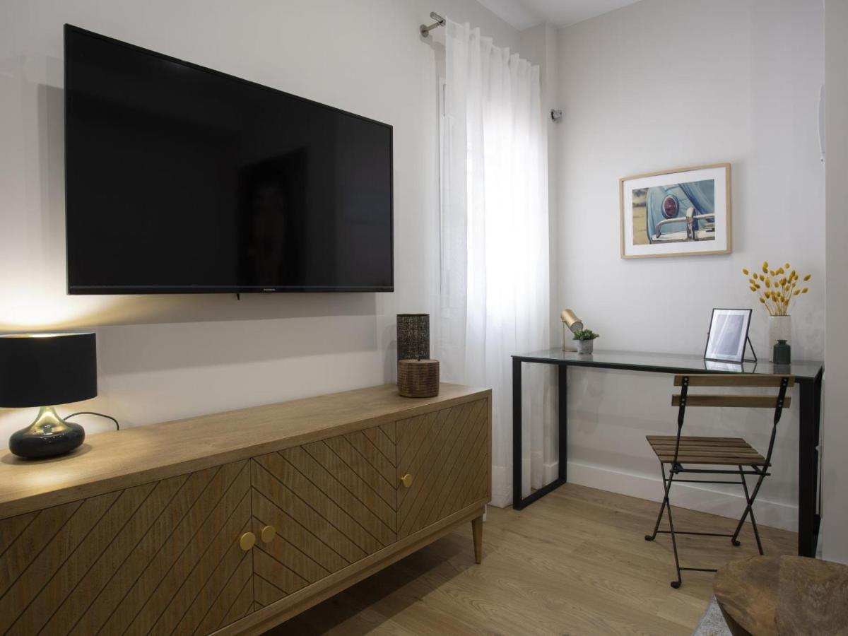 Beautiful Blue Triana Apartment Sevilla Buitenkant foto