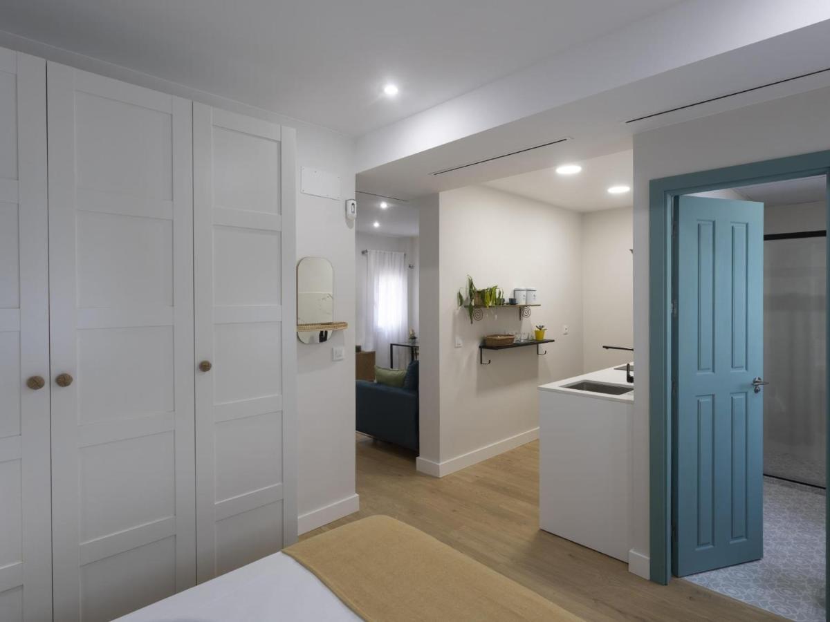 Beautiful Blue Triana Apartment Sevilla Buitenkant foto