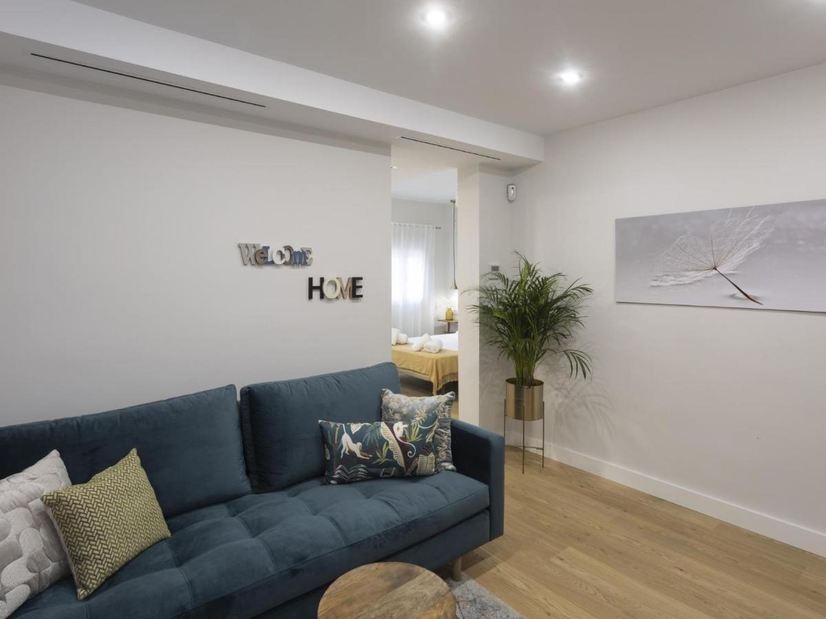 Beautiful Blue Triana Apartment Sevilla Buitenkant foto