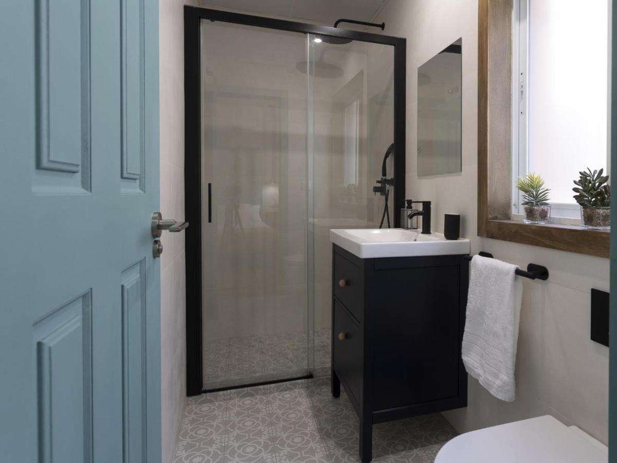 Beautiful Blue Triana Apartment Sevilla Buitenkant foto