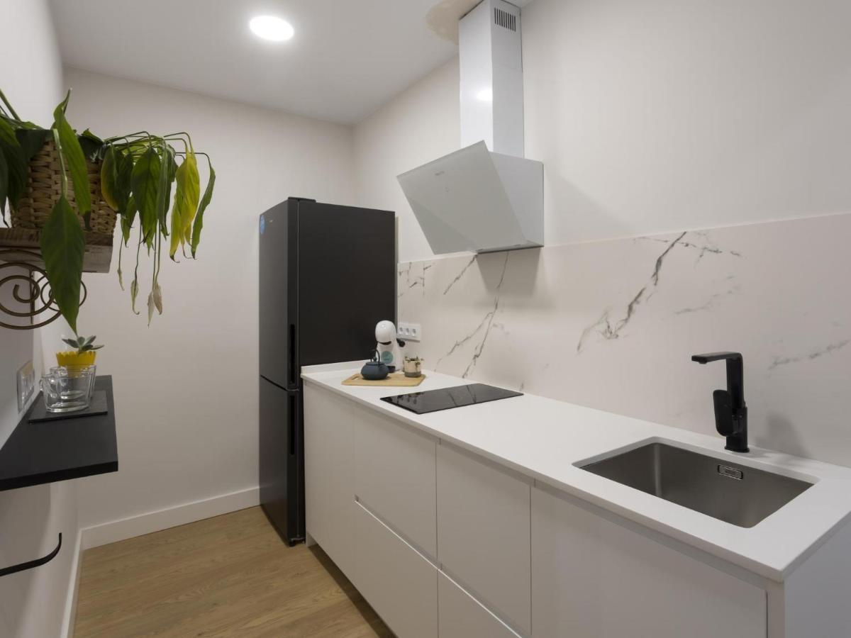 Beautiful Blue Triana Apartment Sevilla Buitenkant foto
