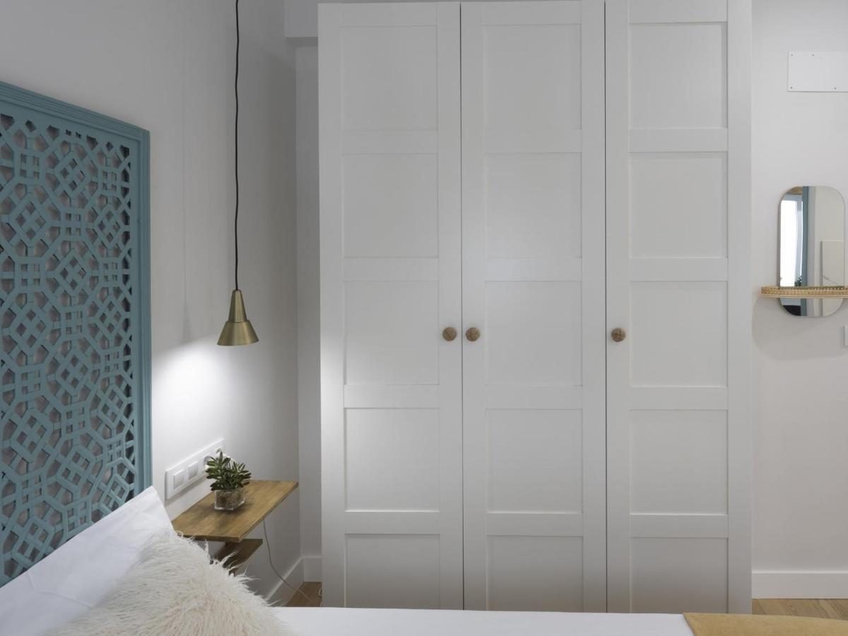 Beautiful Blue Triana Apartment Sevilla Buitenkant foto