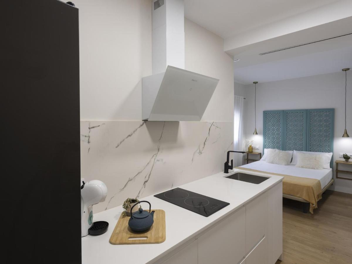 Beautiful Blue Triana Apartment Sevilla Buitenkant foto